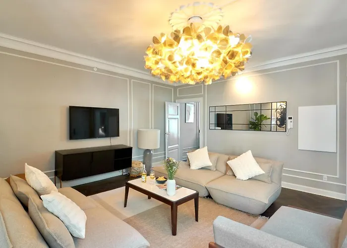 Stylish 4 Bedroom Apartment In Cph City