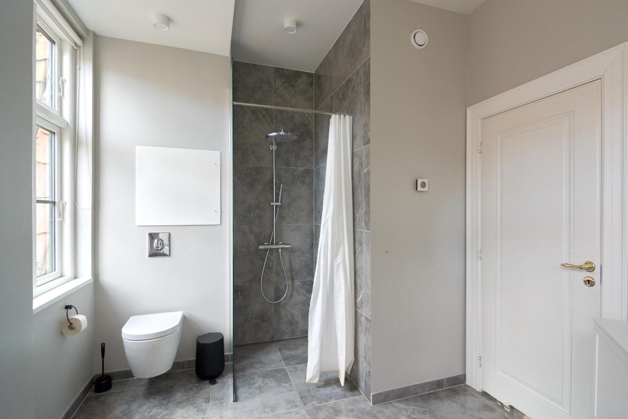 Stylish 4 Bedroom In Cph
